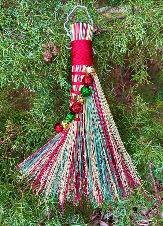 Jingle Broom Wing Whisk