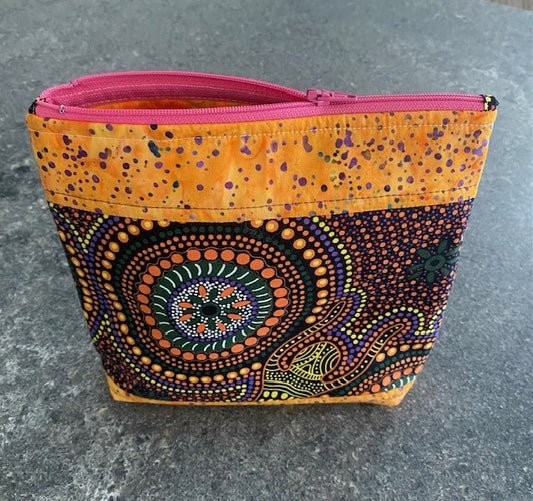 Sewing Skill Builder: Zippered Pouch